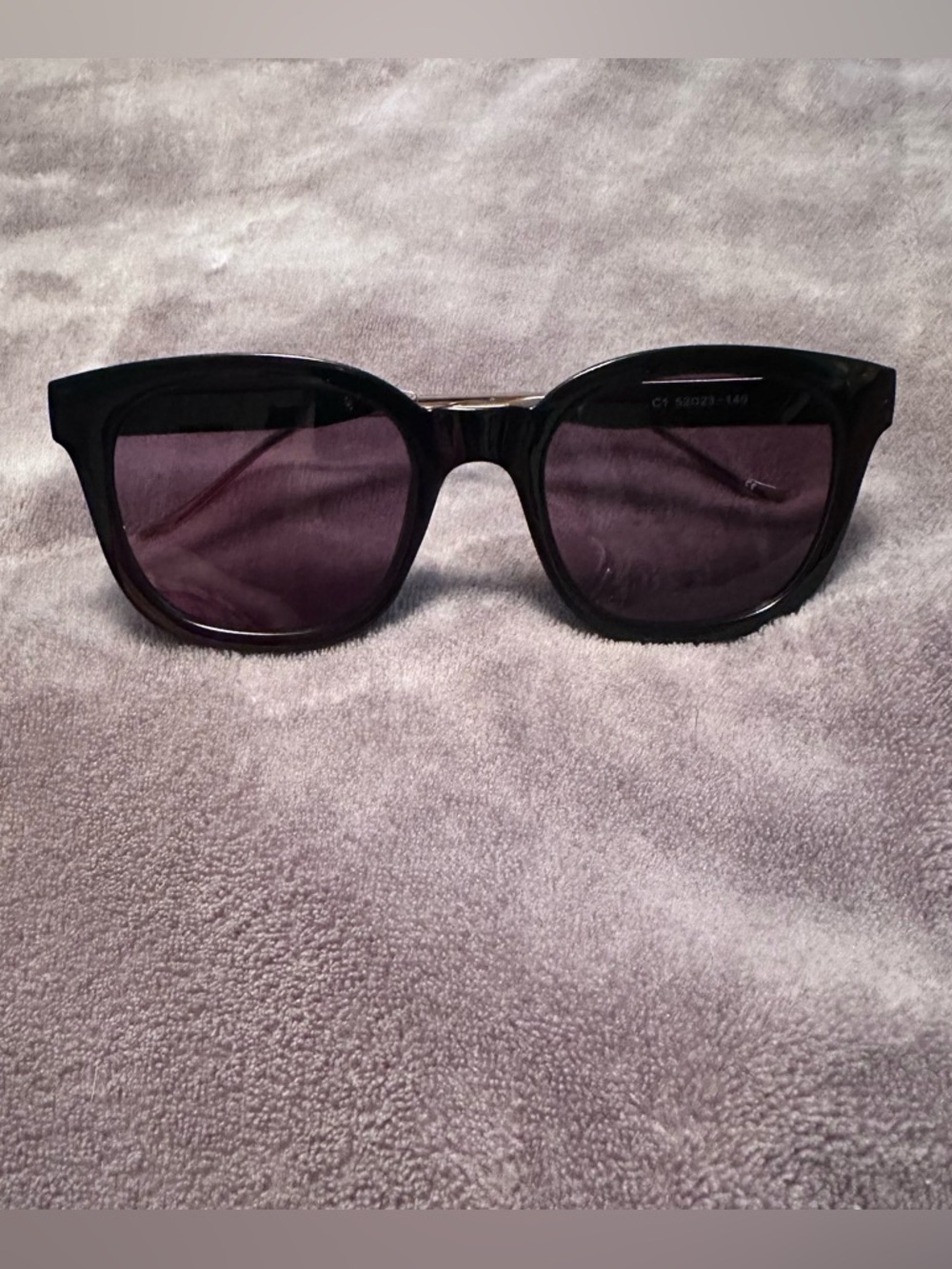 NWT Dollger Polarized Sunglasses - Classic Square